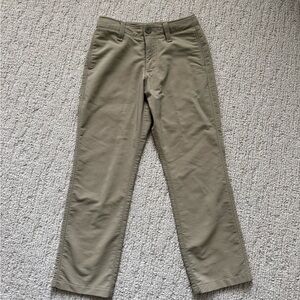 Excellent condition! Under Armour Kids Tan hiking/active pants, size youth small